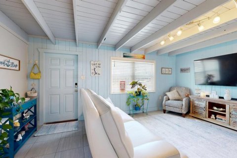 House in Flagler Beach, Florida 3 bedrooms, 83.61 sq.m. № 2225385 - photo 8
