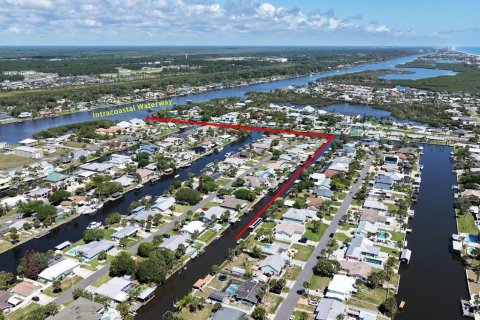 House in Flagler Beach, Florida 3 bedrooms, 83.61 sq.m. № 2225385 - photo 4