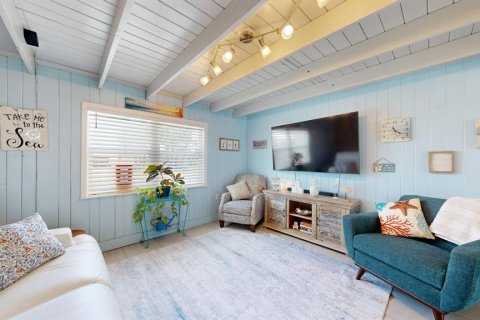 House in Flagler Beach, Florida 3 bedrooms, 83.61 sq.m. № 2225385 - photo 6