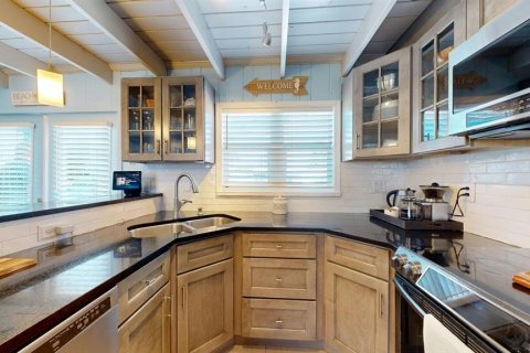 House in Flagler Beach, Florida 3 bedrooms, 83.61 sq.m. № 2225385 - photo 10