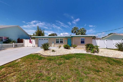 House in Flagler Beach, Florida 3 bedrooms, 83.61 sq.m. № 2225385 - photo 2