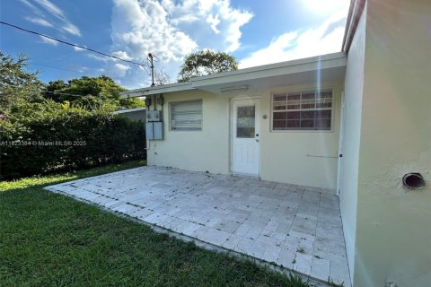 Appartement à louer à Dania Beach, Floride: 2 chambres, 134.99 m2 № 1788902 - photo 15