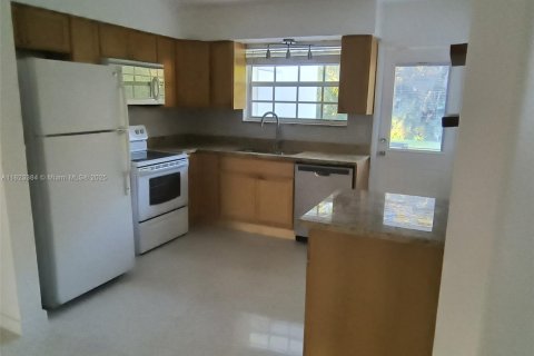 Appartement à louer à Dania Beach, Floride: 2 chambres, 134.99 m2 № 1788902 - photo 5