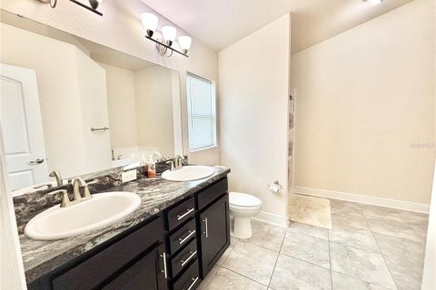 Casa en venta en Winter Haven, Florida, 4 dormitorios, 169.08 m2 № 1919089 - foto 16
