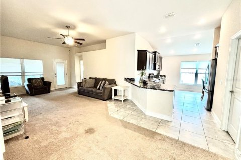 Casa en venta en Winter Haven, Florida, 4 dormitorios, 169.08 m2 № 1919089 - foto 9