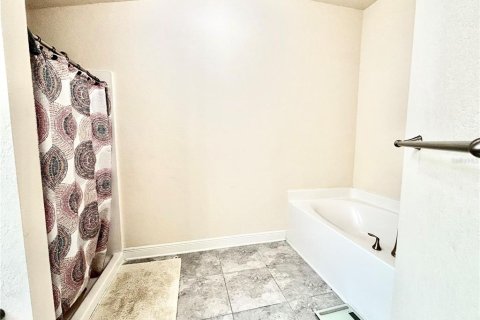 Casa en venta en Winter Haven, Florida, 4 dormitorios, 169.08 m2 № 1919089 - foto 17