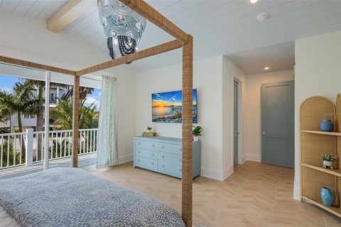 House in Holmes Beach, Florida 4 bedrooms, 322.84 sq.m. № 1791362 - photo 25