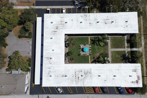 Condo in Saint Petersburg, Florida, 1 bedroom  № 1723169 - photo 3