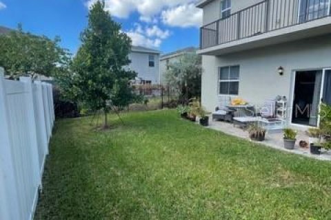 Townhouse in Homestead, Florida 4 bedrooms, 167.5 sq.m. № 1535853 - photo 5