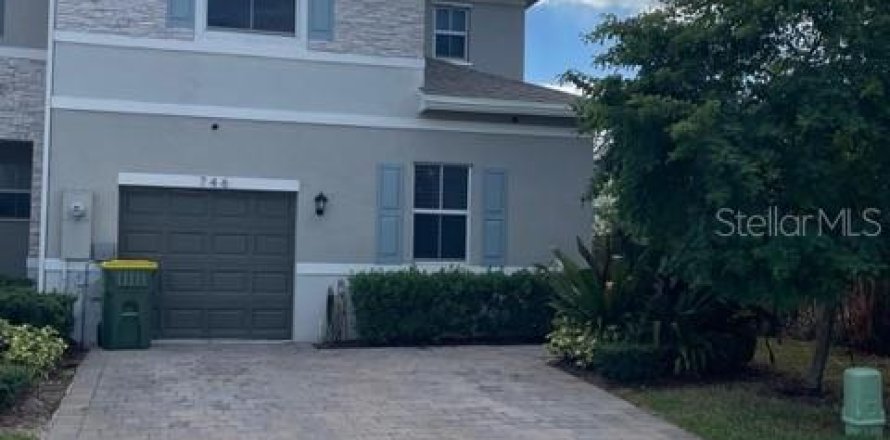 Townhouse in Homestead, Florida 4 bedrooms, 167.5 sq.m. № 1535853
