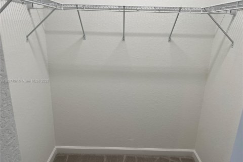 Townhouse in Miami, Florida 3 bedrooms, 137.77 sq.m. № 1798846 - photo 30