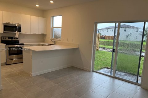 Townhouse in Miami, Florida 3 bedrooms, 137.77 sq.m. № 1798846 - photo 15