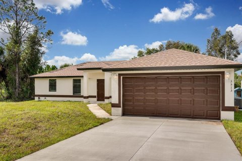 Casa en alquiler en Lehigh Acres, Florida, 4 dormitorios, 144.93 m2 № 1757840 - foto 1