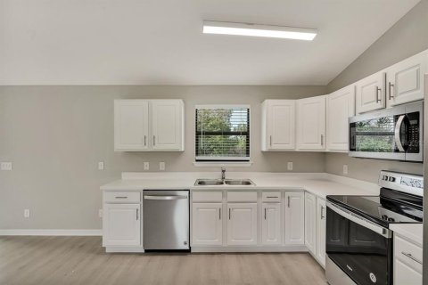 Casa en alquiler en Lehigh Acres, Florida, 4 dormitorios, 144.93 m2 № 1757840 - foto 5