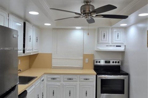 Купить кондоминиум в Халландейл-Бич, Флорида 2 спальни, 112.41м2, № 2011401 - фото 5