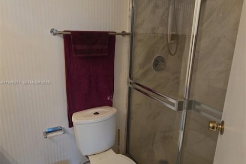 Купить кондоминиум в Халландейл-Бич, Флорида 2 спальни, 112.41м2, № 2011401 - фото 26