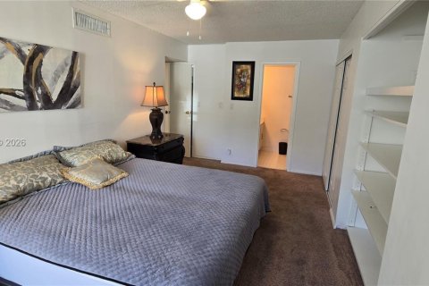 Купить кондоминиум в Халландейл-Бич, Флорида 2 спальни, 112.41м2, № 2011401 - фото 2