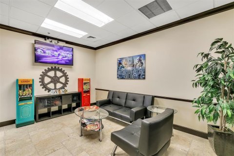 Propiedad comercial en venta en Orlando, Florida, 241.64 m2 № 1326967 - foto 8