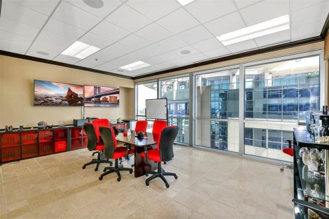 Propiedad comercial en venta en Orlando, Florida, 241.64 m2 № 1326967 - foto 14