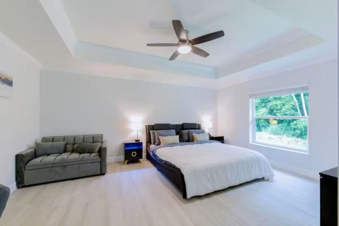 House in West Palm Beach, Florida 4 bedrooms, 225.1 sq.m. № 2246232 - photo 14