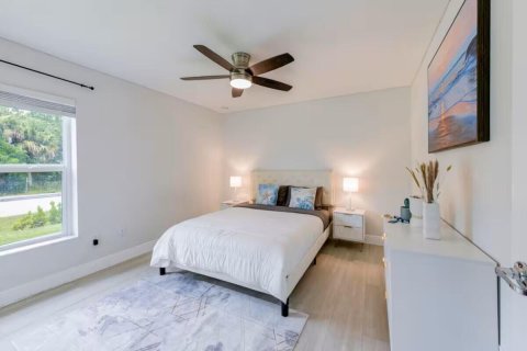 House in West Palm Beach, Florida 4 bedrooms, 225.1 sq.m. № 2246232 - photo 17