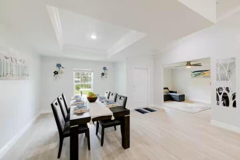 House in West Palm Beach, Florida 4 bedrooms, 225.1 sq.m. № 2246232 - photo 12