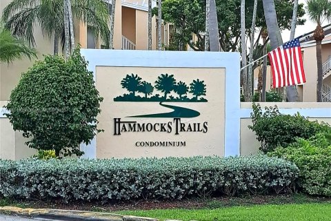 Condo in Miami, Florida, 1 bedroom  № 1946592 - photo 1