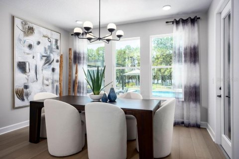 House in Orlando, Florida 5 bedrooms, 420.85 sq.m. № 2290507 - photo 30