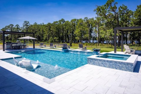 House in Orlando, Florida 5 bedrooms, 420.85 sq.m. № 2290507 - photo 29