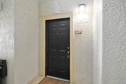 Купить кондоминиум в Лейк-Мэри, Флорида 5 комнат, 129.88м2, № 1791696 - фото 3