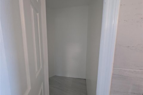 Casa en venta en Orlando, Florida, 4 dormitorios, 250.28 m2 № 1918853 - foto 29
