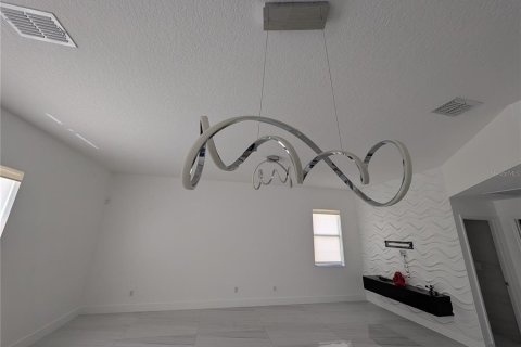 Casa en venta en Orlando, Florida, 4 dormitorios, 250.28 m2 № 1918853 - foto 10