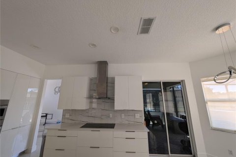 Casa en venta en Orlando, Florida, 4 dormitorios, 250.28 m2 № 1918853 - foto 6