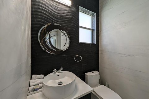 Casa en venta en Orlando, Florida, 4 dormitorios, 250.28 m2 № 1918853 - foto 18