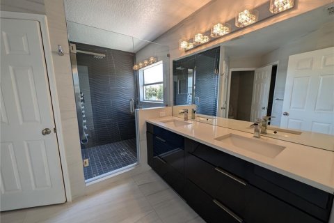 Casa en venta en Orlando, Florida, 4 dormitorios, 250.28 m2 № 1918853 - foto 28