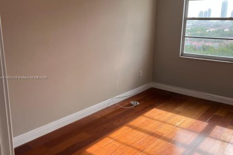 Copropriété à louer à Aventura, Floride: 2 chambres, 136.19 m2 № 1955346 - photo 4