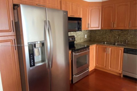 Copropriété à louer à Aventura, Floride: 2 chambres, 136.19 m2 № 1955346 - photo 21