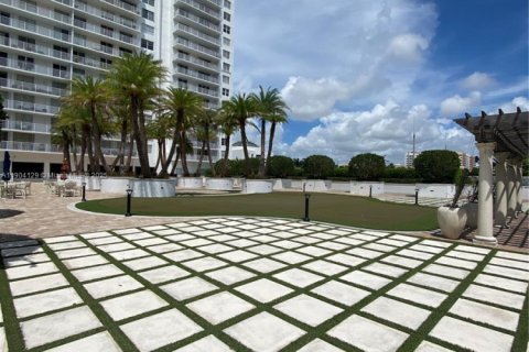 Copropriété à louer à Aventura, Floride: 2 chambres, 136.19 m2 № 1955346 - photo 20