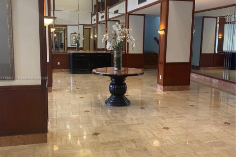 Copropriété à louer à Aventura, Floride: 2 chambres, 136.19 m2 № 1955346 - photo 17