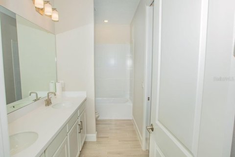 House in Wesley Chapel, Florida 3 bedrooms, 178.93 sq.m. № 1894453 - photo 21