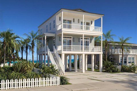 House in Gulfport, Florida 4 bedrooms, 169.45 sq.m. № 2109139 - photo 3