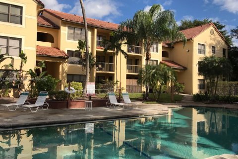 Condo in Pompano Beach, Florida, 1 bedroom  № 1765051 - photo 21