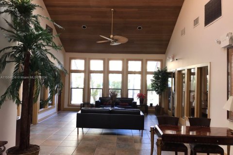 Condo in Pompano Beach, Florida, 1 bedroom  № 1765051 - photo 22