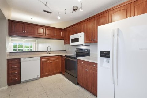 Townhouse in Bradenton, Florida 2 bedrooms, 99.31 sq.m. № 2349497 - photo 16