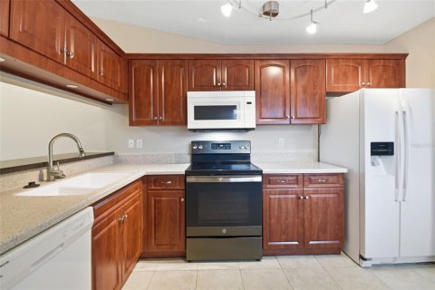 Townhouse in Bradenton, Florida 2 bedrooms, 99.31 sq.m. № 2349497 - photo 18