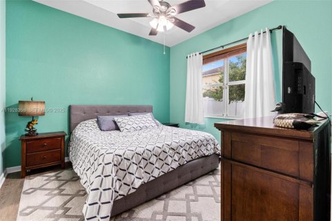 Casa en venta en Homestead, Florida, 3 dormitorios, 130.34 m2 № 1987818 - foto 22