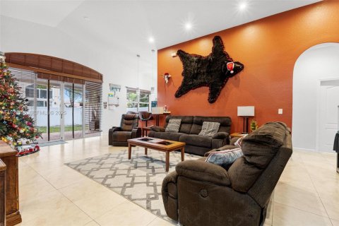 Casa en venta en Homestead, Florida, 3 dormitorios, 130.34 m2 № 1987818 - foto 13