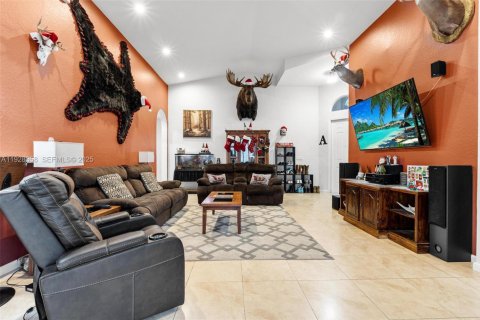 Casa en venta en Homestead, Florida, 3 dormitorios, 130.34 m2 № 1987818 - foto 12