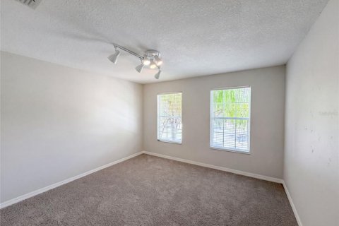 House in Winter Garden, Florida 5 bedrooms, 314.2 sq.m. № 2227369 - photo 14