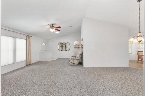 House in Ocala, Florida 3 bedrooms, 163.6 sq.m. № 1907038 - photo 8